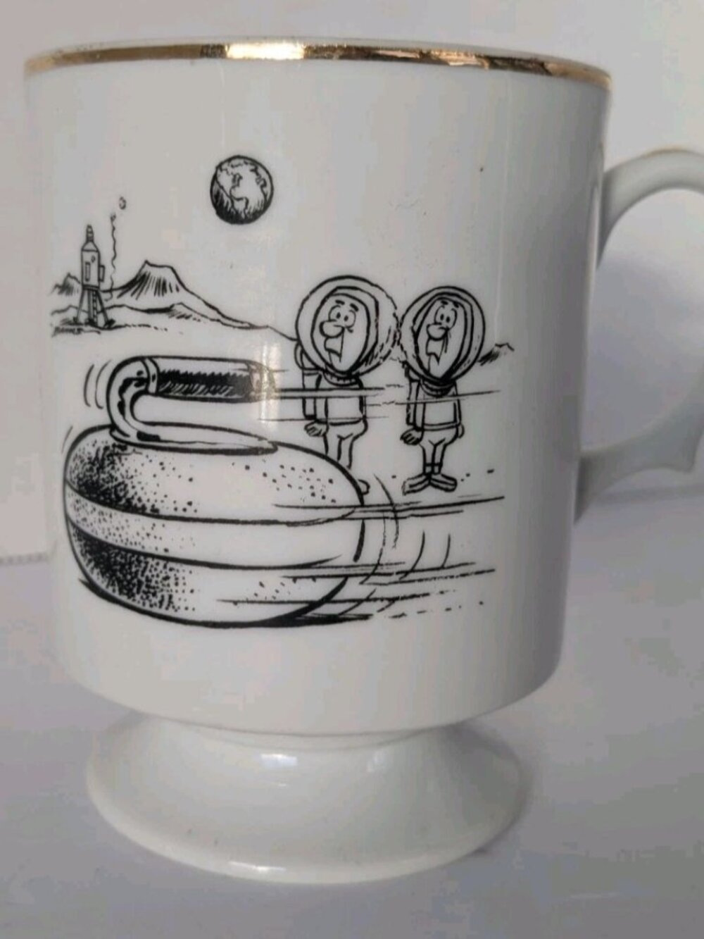Vintage Curling Capers Mug by Banks Japan – Pedestal Coffee Cup Gold Rim - Space - Picture 1 of 7